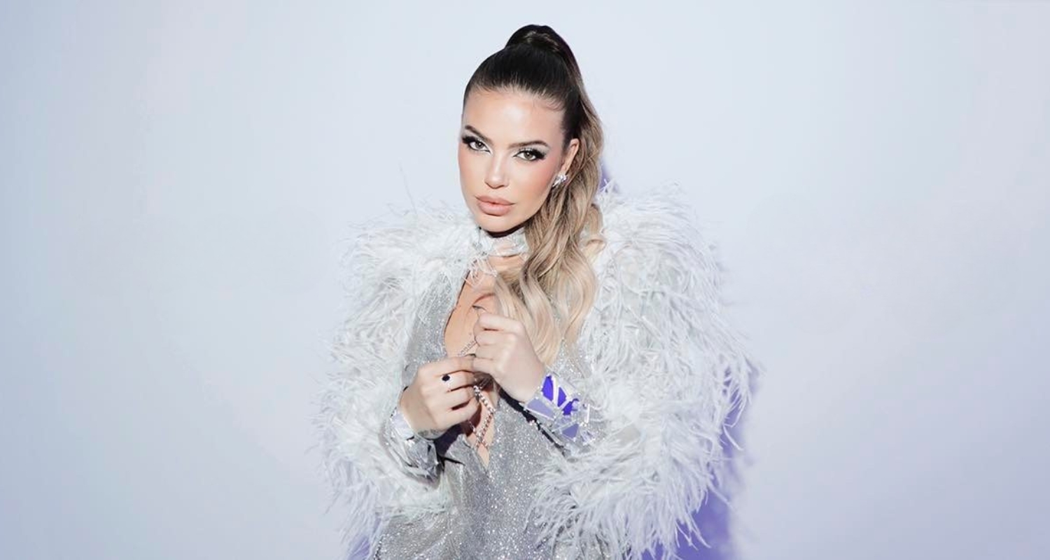María Isabel sencillo highlight
