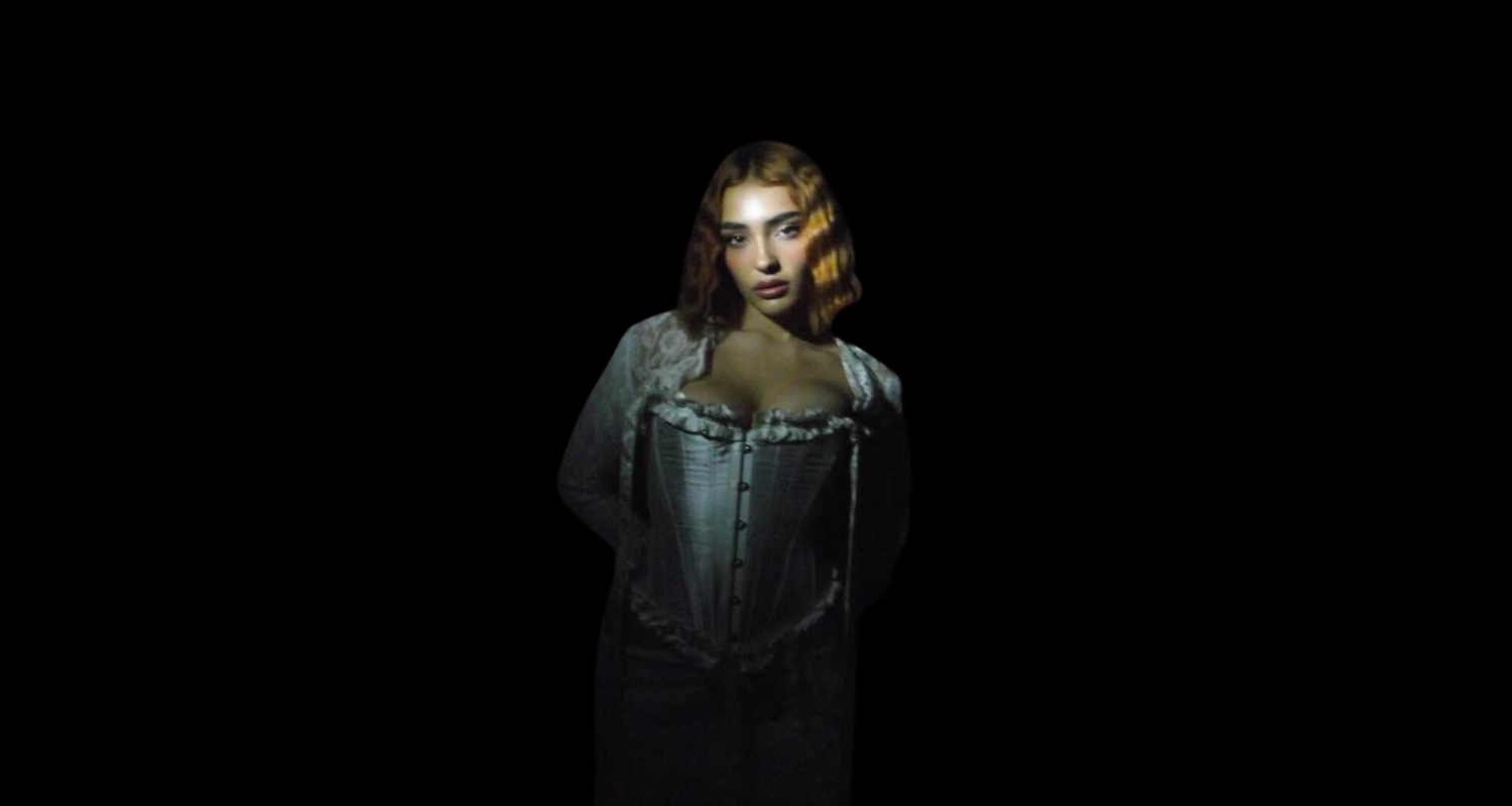Violeta Hódar publica “VIOLETA” su álbum debut