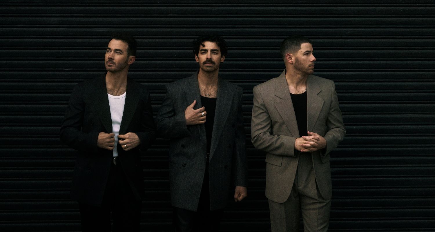 Jonas Brothers lanzan su nuevo álbum Greetings from Your Hometown