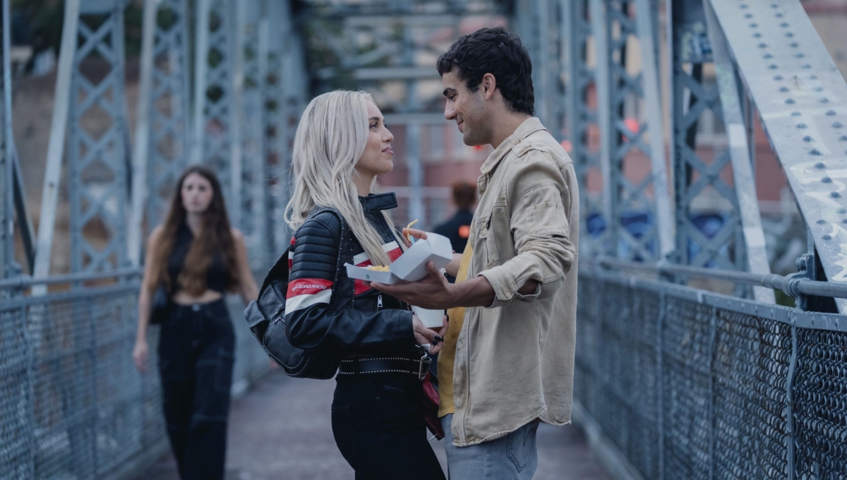 Ídolos llega a los cines envuelta en brillo, pasión y mucha emoción.