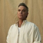 Robbie Williams sorprende con su nuevo álbum ‘Britpop’