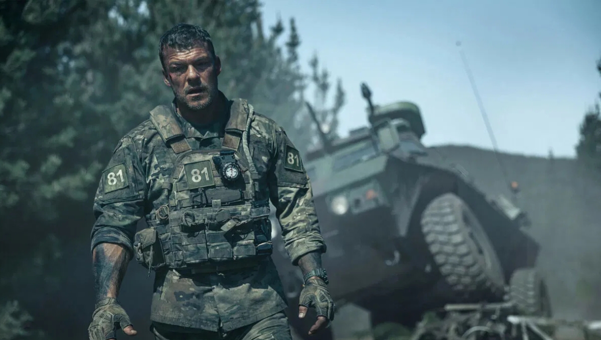 Alan Ritchson lidera “Máquina de guerra”, la nueva apuesta sci-fi de Netflix