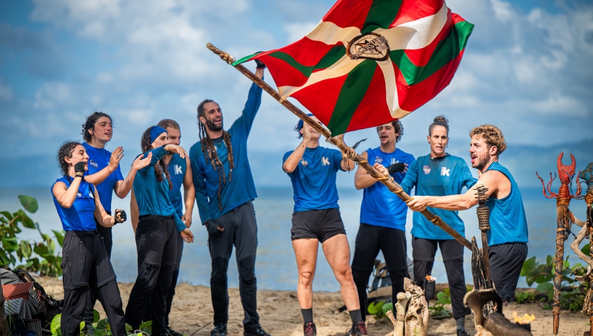 Los Corocotes golpean primero y el