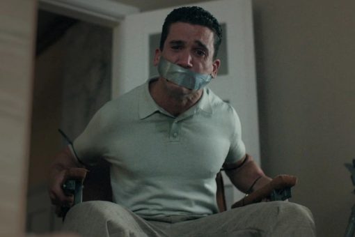 Llega a los cines ‘La silla’, uno de los thrillers españoles más incómodos del año