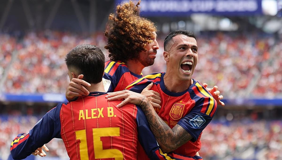 El partido de España arrasa con un 59,6% en La 1 mientras Telecinco firma el peor dato de su historia
