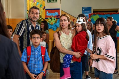 Llega a los cines la nueva comedia española 'Tres de más'