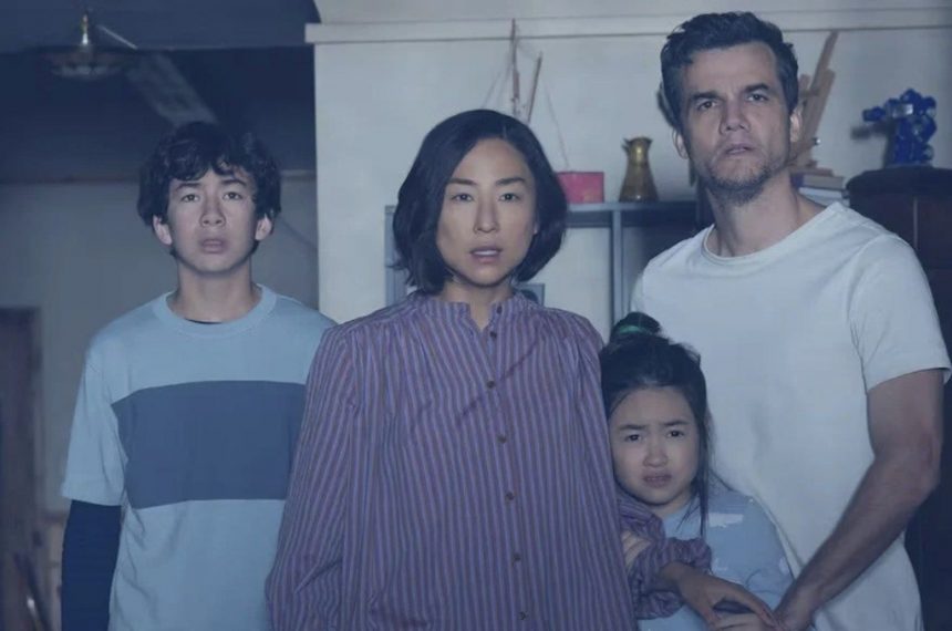 La Última Casa - Wagner Moura y Greta Lee en Netflix