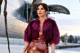 'Kill Jackie' Catherine Zeta-Jones conquista Bilbao con su nueva serie de acción y suspense en HBO Max